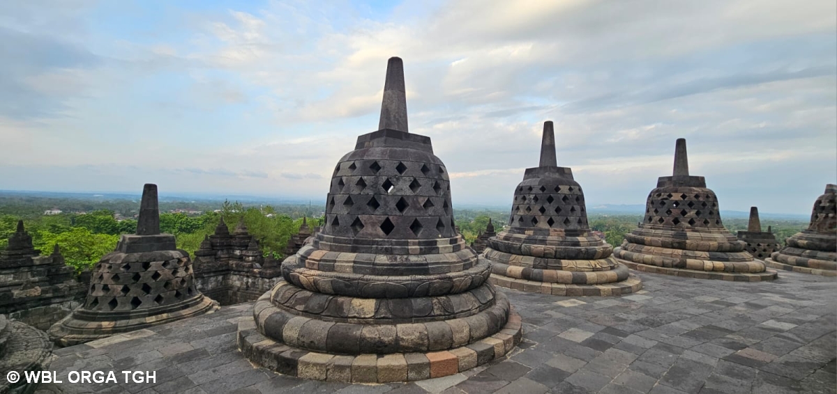 Borobudur 2  